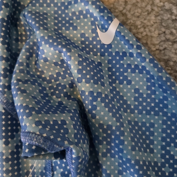 NWT Nike Pro Fleece Lined Blue Top Size Medium - Picture 4 of 5